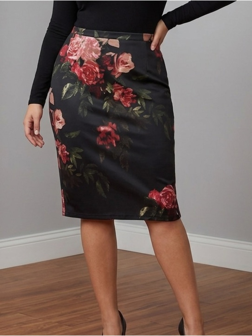 Pencil Skirt in Black with Red Rose Print